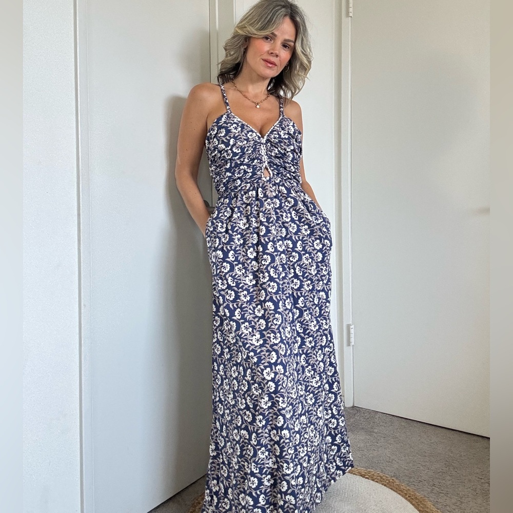 Mirth Valencia Dress - Petunia